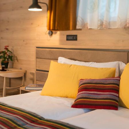 Red Fox Lodge Брей-Червінія Екстер'єр фото